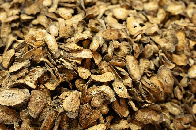 돼지감자를 바짝 말린 모습이다. / photo creator CH-shutterstock.com