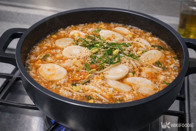 완성된 갱시기 국밥의 모습이다. / 위키푸디