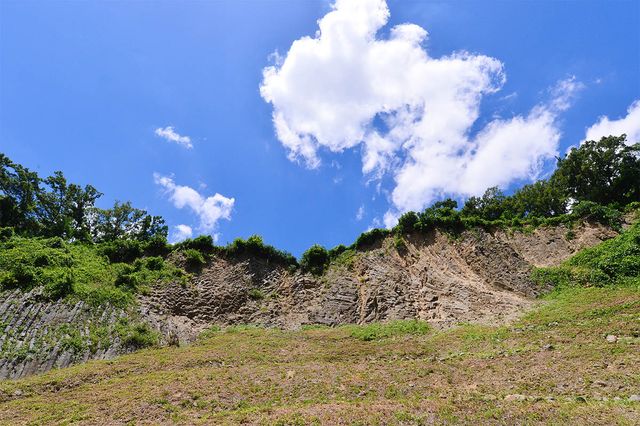 천연기념물로 지정된 포항 남구 달전리 주상절리의 모습이다. / Yeongsik Im-shutterstock.com