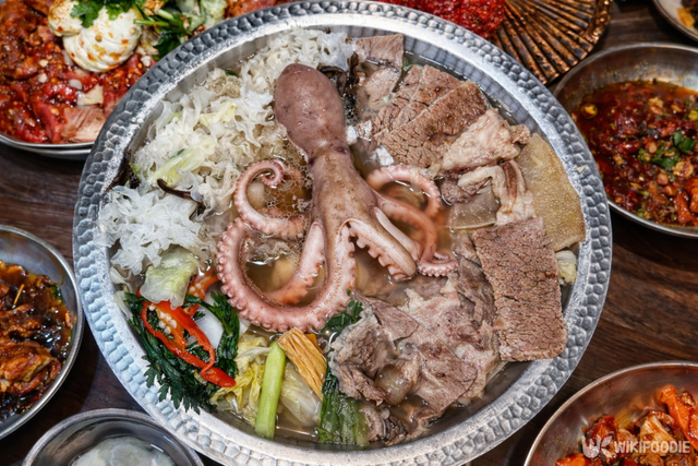 전골 자료 사진. / 위키푸디