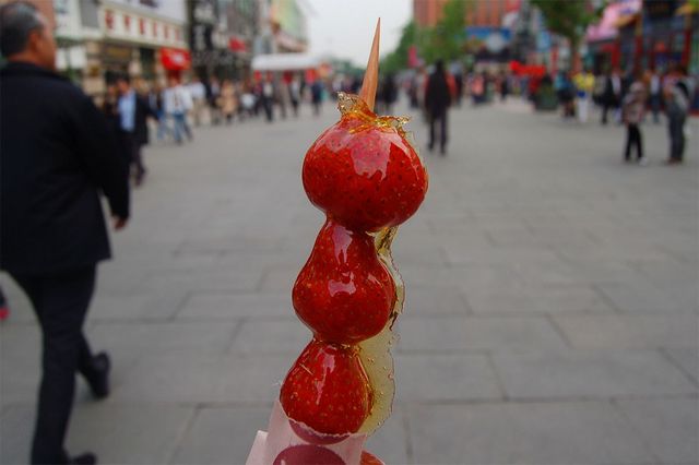 한때 유행했던 탕후루의 모습이다. / JessicaGirvan-shutterstock.com