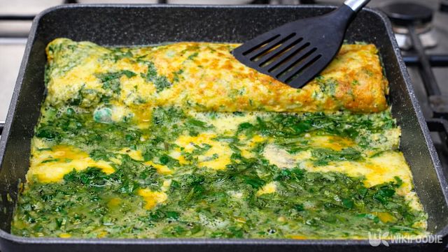 쑥 계란말이 자료 사진. / 위키푸디