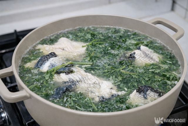 완성된 도다리쑥국. / 위키푸디