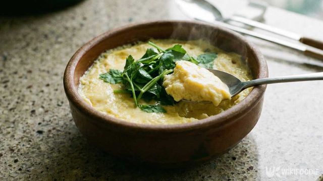 봄나물달걀찜. / 위키푸디