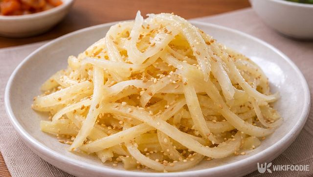 완성된 도라지나물. / 위키푸디