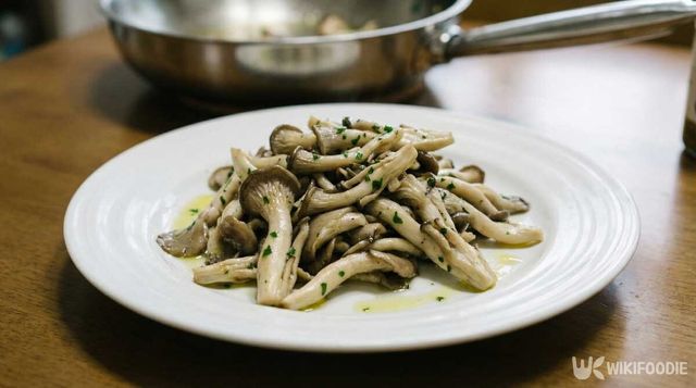 느타리버섯 볶음. /&nbsp;위키푸디