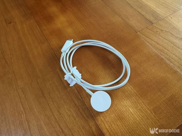 위키푸디가 직접 촬영한 케이블 정리 자료 사진.