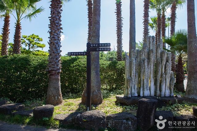 협재굴 입구 사진. / 한국관광공사