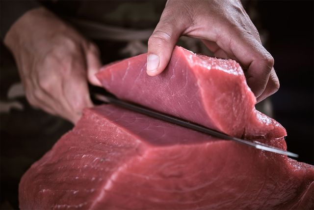 ADDICTIVE STOCK-shutterstock.com