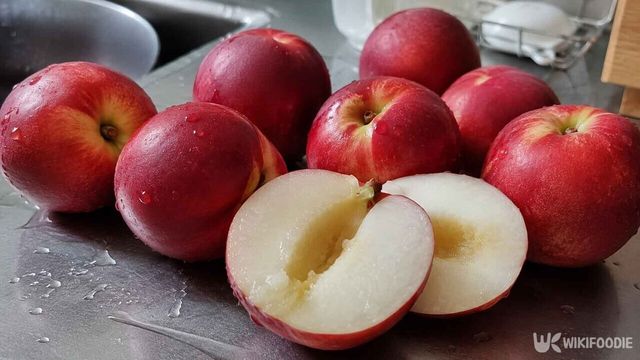 기사 이해를 돕기 위해 AI로 생성한 신비복숭아 이미지. / 위키푸디