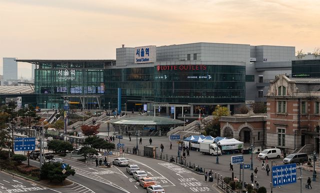 joongwan-shutterstock.com