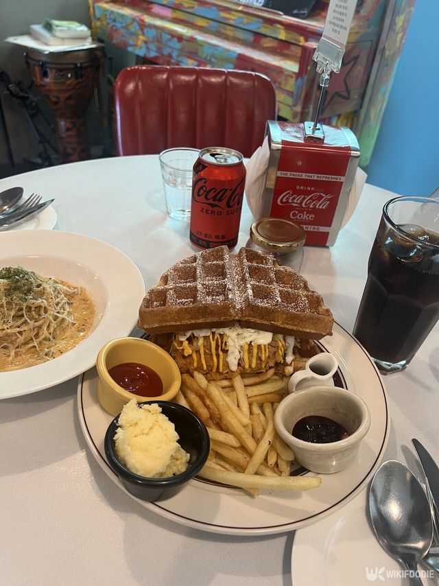 리틀다이너 치킨 와플 샌드위치 / 위키푸디