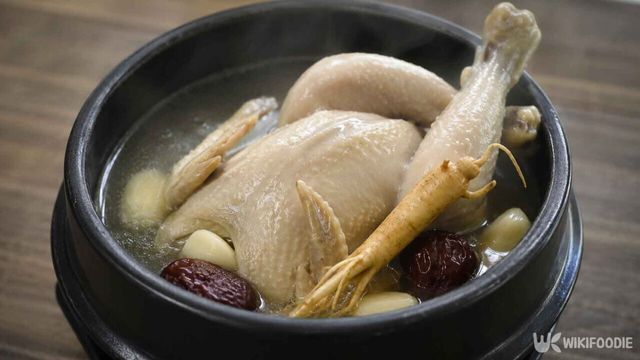 한국 삼계탕. / 위키푸디