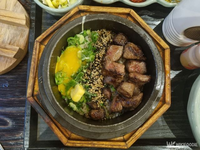 솔솥 인천스퀘어원점 스테이크 솥밥. / 위키푸디