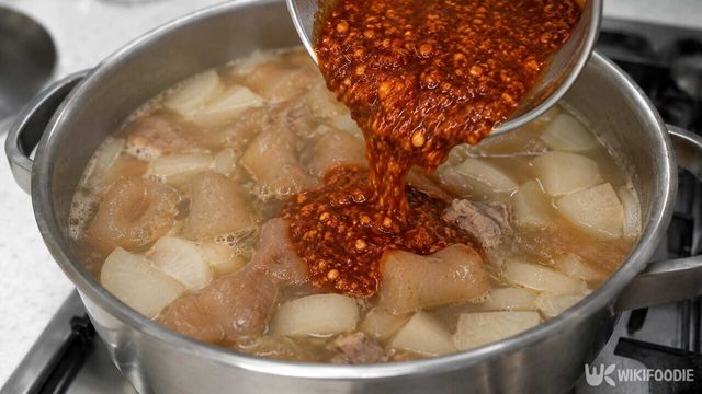 알토란 스지찌개 만드는 법(AI 생성). / 위키푸디