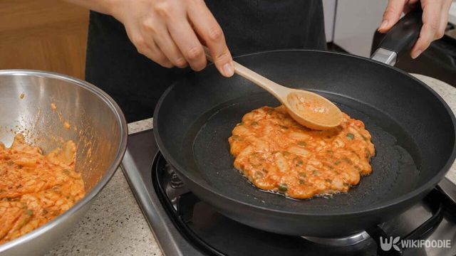김치부침개 레시피. / 위키푸디