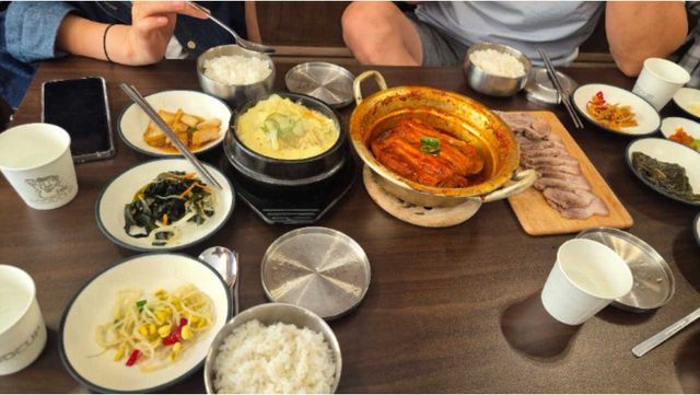 A씨가 제주 서귀포의 한 식당에서 갈치조림 4인분을 주문한 뒤 올린 사진. / 스레드 캡처