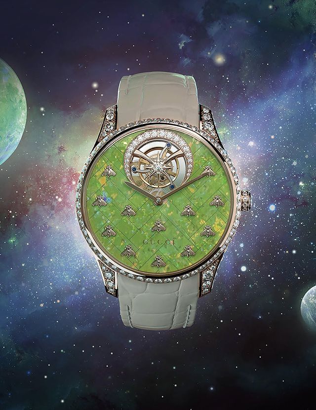 G-타임리스 댄싱 비즈 워치.