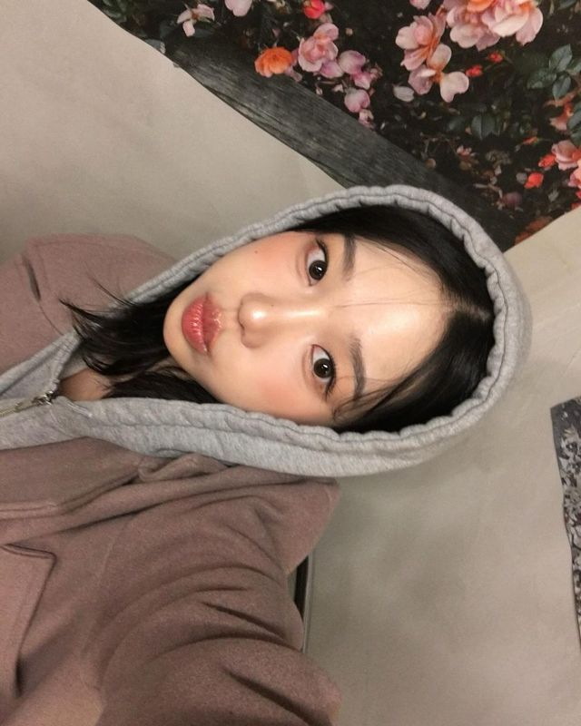 인스타그램 @zo___glasss