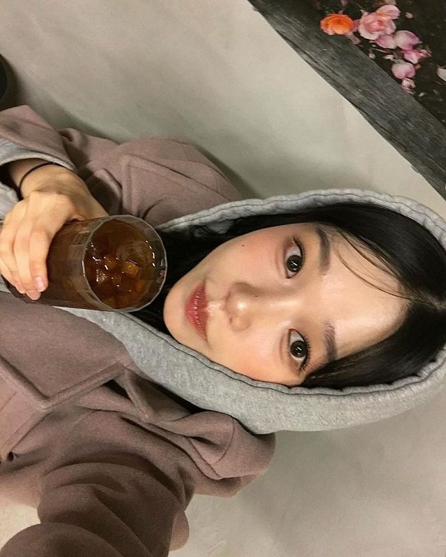 인스타그램 @zo___glasss