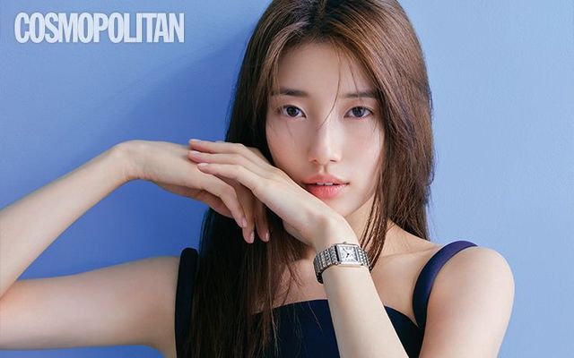 스테인리스 스틸 케이스와 스테인리스 스틸 브레이슬릿의 미니 돌체비타 워치 2백60만원 론진. 드레스 베르사체. 