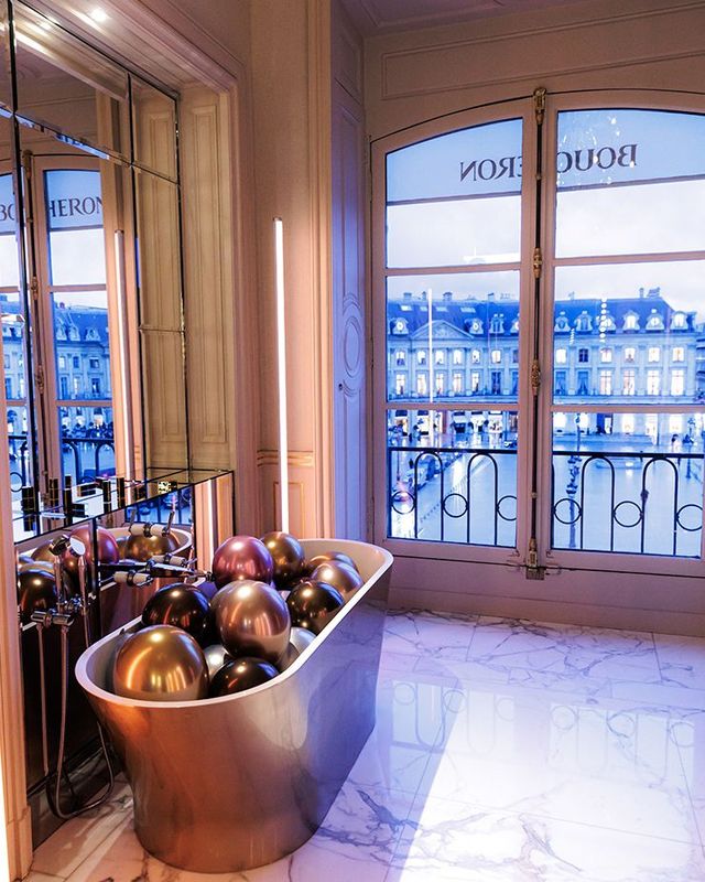 파리 방돔 광장 26번지 프라이빗 아파트먼트에서 진행된 부쉐론 ‘클럽 콰트로’ 파티장 전경