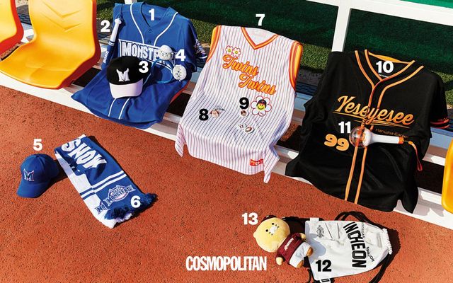 1 〈최강야구〉 레플리카 어웨이 유니폼 6만9천원. 2 〈최강야구〉 응원 배트 8천원. 3 〈최강야구〉 어센틱 핑크 스페셜 모자 4만5천원. 4 〈최강야구〉 꿀이소리 머리띠 1만8천원. 5 〈최강야구〉 레플리카 모자 3만5천원. 6 〈최강야구〉 응원 니트 머플러 2만9천원. 7 LG트윈스x위글위글 컬래버 민소매 유니폼 6만9천원. 8 LG트윈스x위글위글 컬래버 유니폼 키 링 1만5천원. 9 SSG 랜더스 페이스 핀버튼 4천원. 10 한화 이글스x예스아이씨 베이스볼 저지 블랙 10만9천원. 11 한화 이글스 응원봉 3만5천원. 12 SSG 랜더스 인천 에디션 짐색 3만9천원. 13 키움 히어로즈 춘식이 인형 2만6천원.