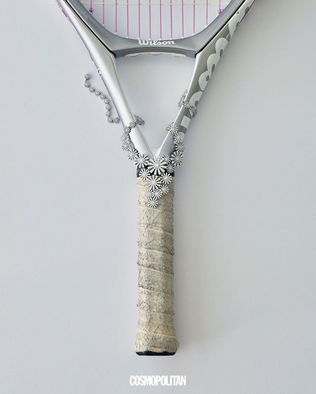 11.43캐럿의 다이아몬드와 화이트 골드로 데이지 꽃밭을 형상화한 마르게리타 네크리스 가격미정 Damiani.