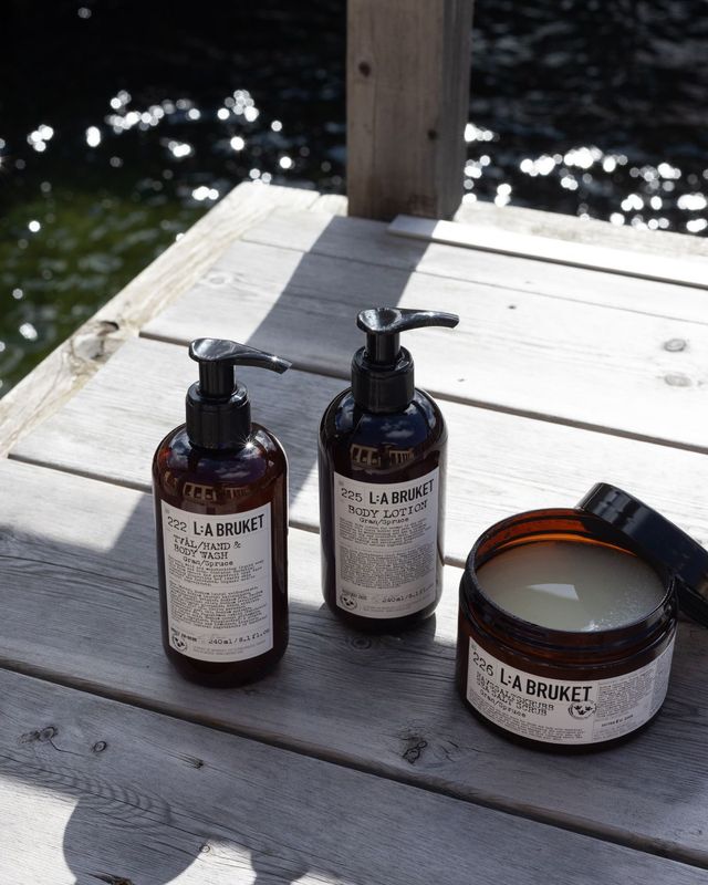 바다에서 스웨덴식 전통 사우나 ‘바스투’를 즐길 수 있는 바르베리 칼바두스(Varbergs Kallbadhus).