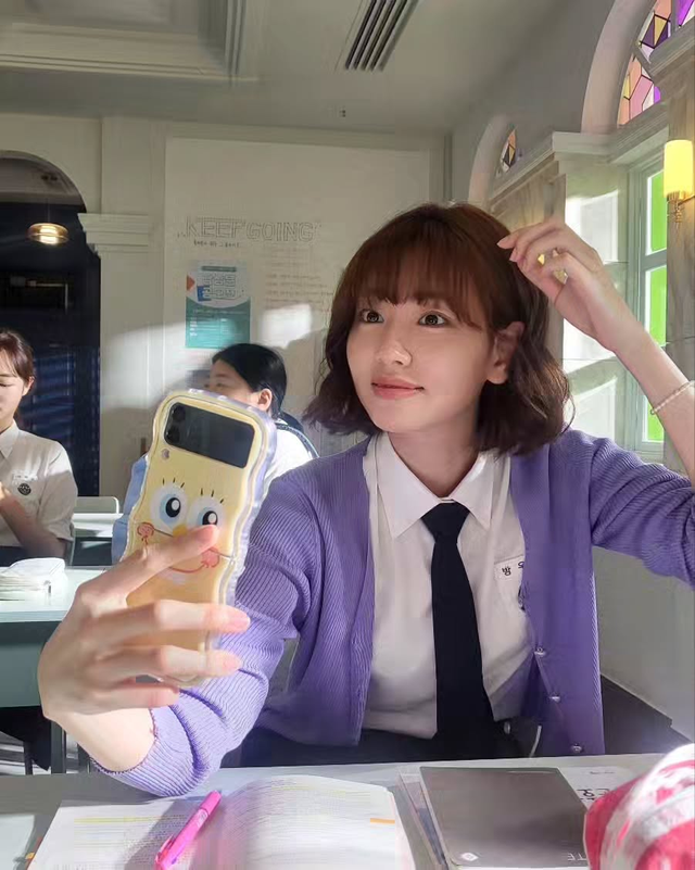 인스타그램 @yully_x