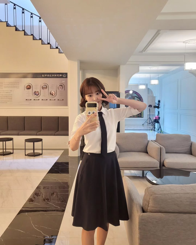 인스타그램 @yully_x