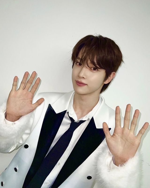 인스타그램 @riize_official