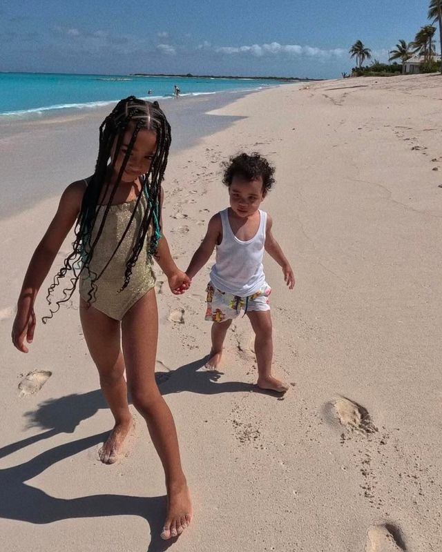 인스타그램 @kimkardashian