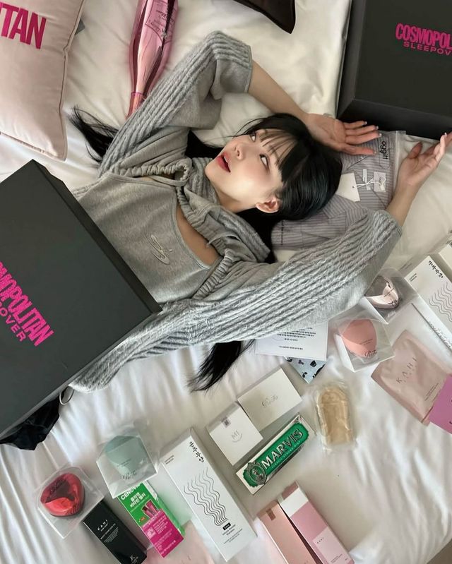 @wo.0z | 슬립오버 전용 객실에서 특별한 추억을 남기며 즐기고 있는 크리에이터들. 