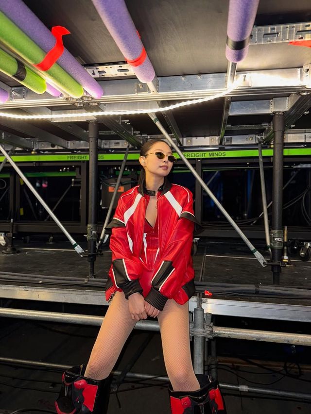 제니 모터코어 룩 @jennierubyjane 