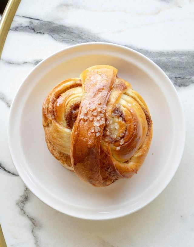 정통 독일 스타일의 시나몬 롤을 만나볼 수 있는 레커레커 사진 네이버지도 레커레커 불광천본점 업체등록사진