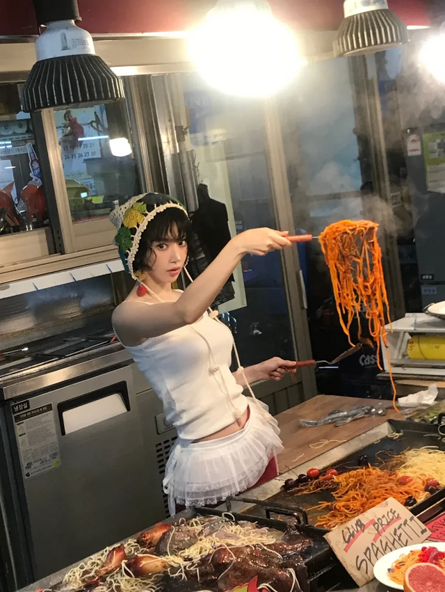 르세라핌 사쿠라 크로셰 보닛 | 인스타그램 @39saku_chan