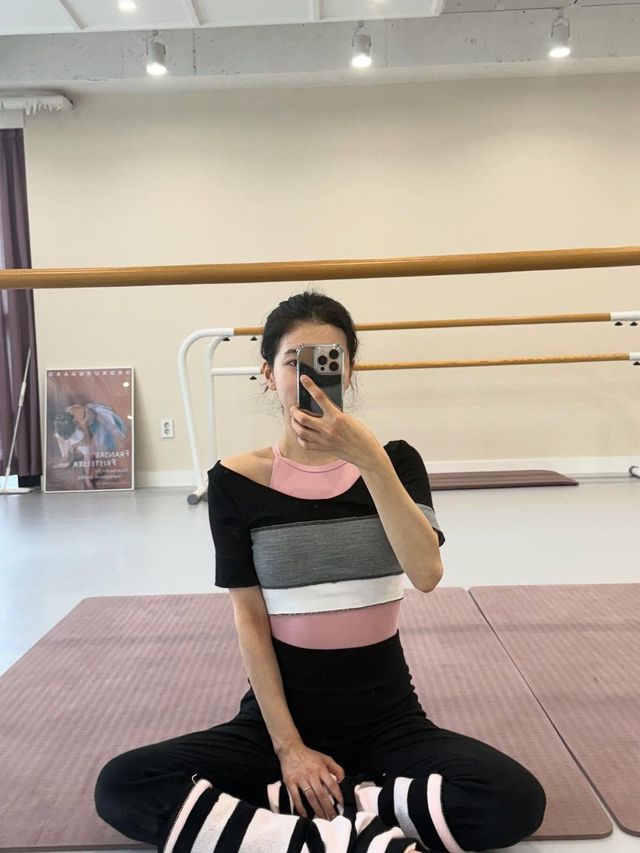 수지 발레코어 (출처 : 인스타그램 @skuukzky)