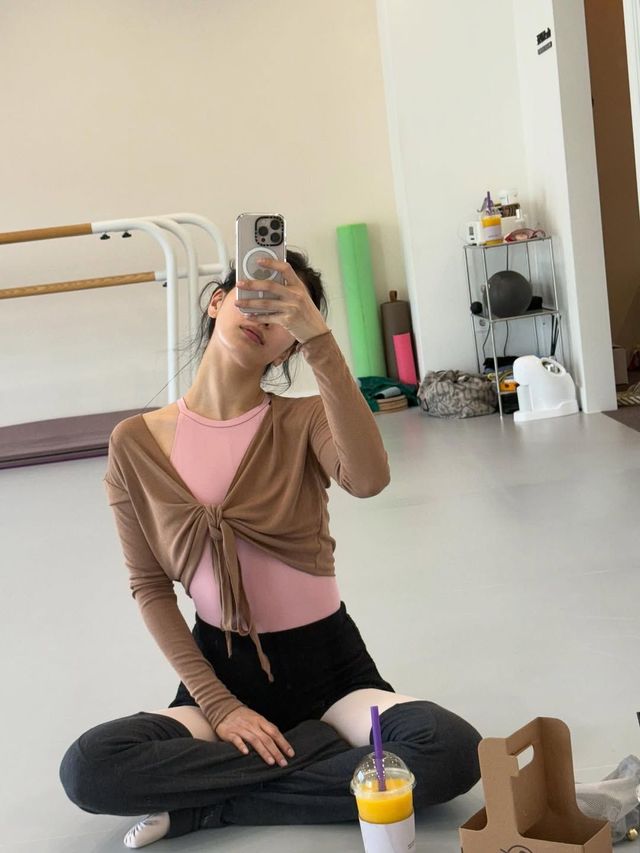 수지 발레코어 (출처 : 인스타그램 @skuukzky)