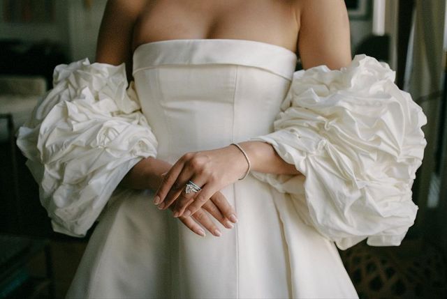 다혜 드 지방시와 션 태핀 드 지방시의 결혼식. 인스타그램 @heydahye