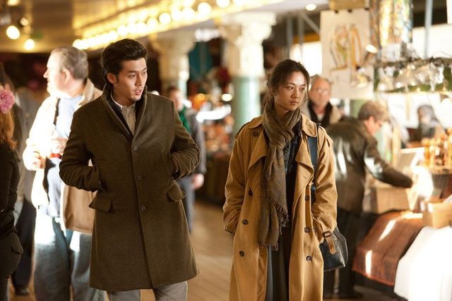 만추 트렌치 코트 | 영화 〈만추〉 스틸 이미지