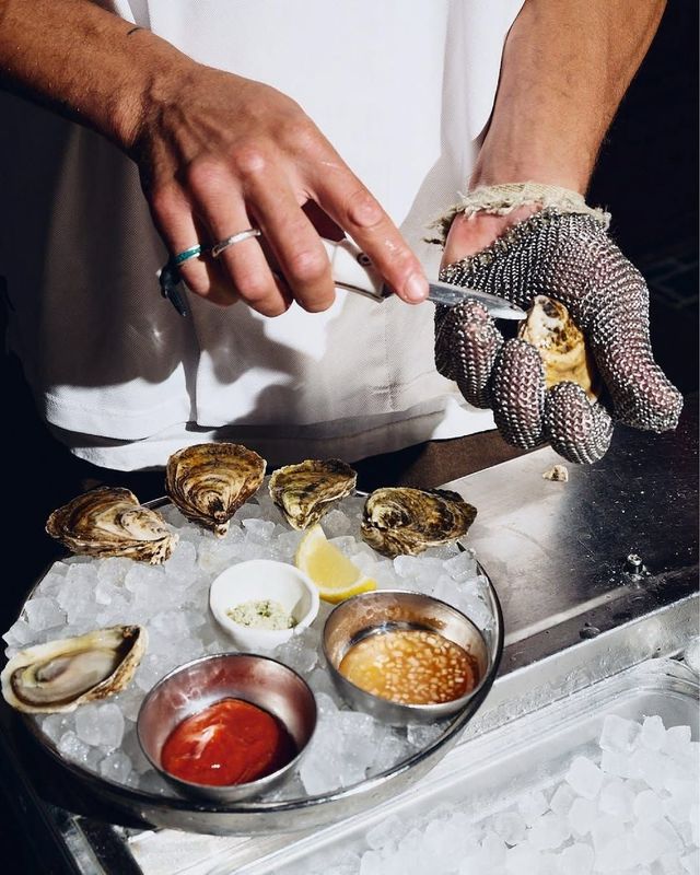 부담없이 가볍게 굴을 즐기기 좋은 성수 oyoyoy. 인스타그램 @oyoyoy_seoul