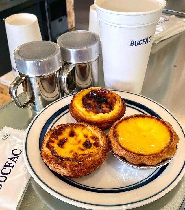 3가지 방식의 에그타르트를 만날 수 있는 버터크림팩토리. 인스타그램 @bucfac