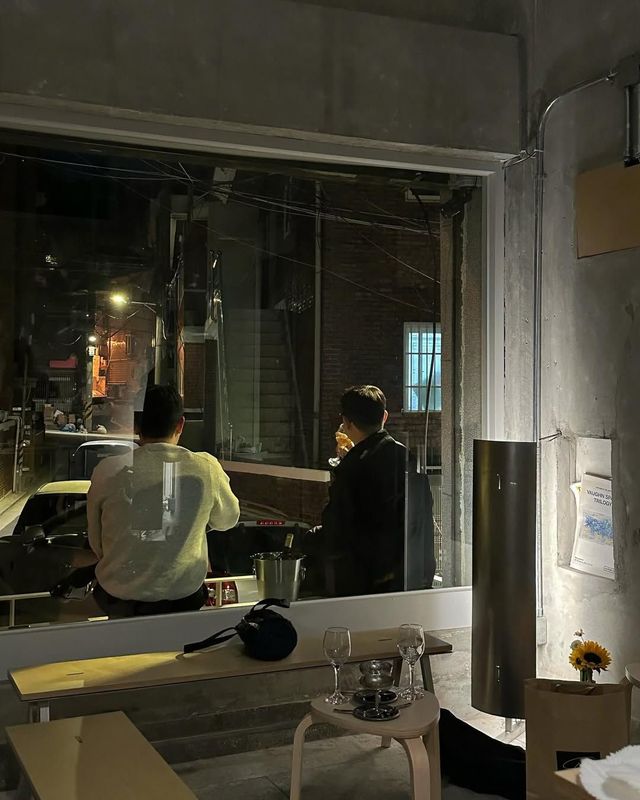 인스타그램 @aglassof.kr