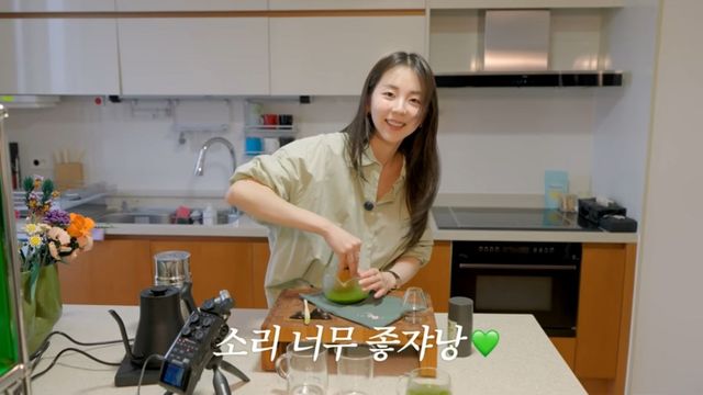 안소희 말차격불 | 유튜브 〈안소희〉