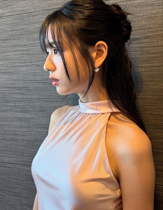 키스는 괜히 해서! 여주인공 안은진의 완벽한 패션 스타일링 @eunjin___a