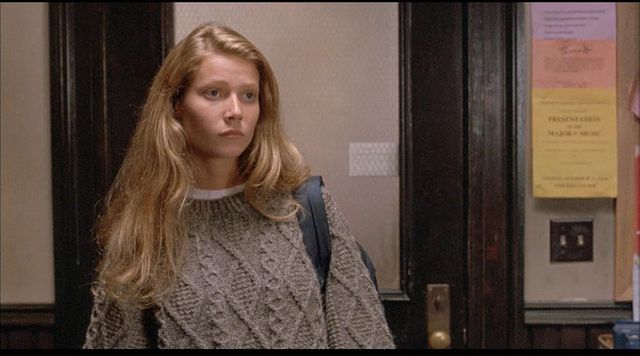 영화 속 겨울 니트 패션 | 영화 〈맬리스〉 스틸 이미지