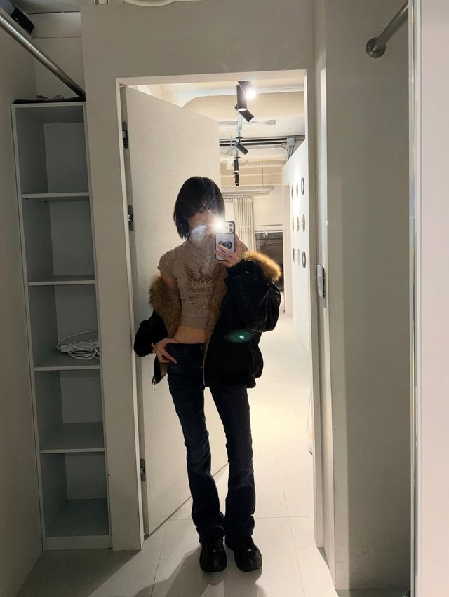 FW 트렌드 총출동한 조이의 스키니 진 스타일링. 인스타그램 @_imyour_joy