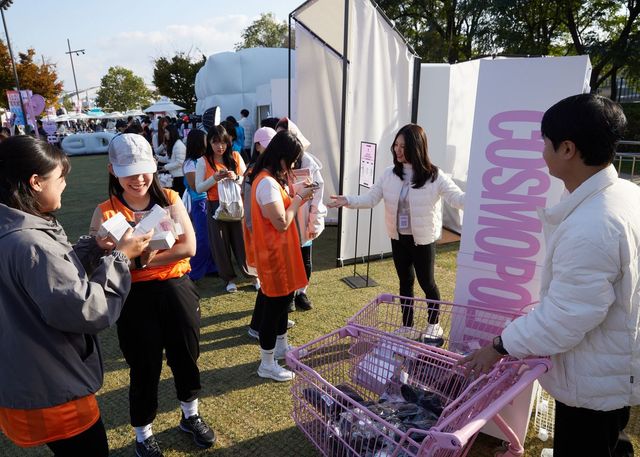 아이더 x 코스모폴리탄 부스 전경.