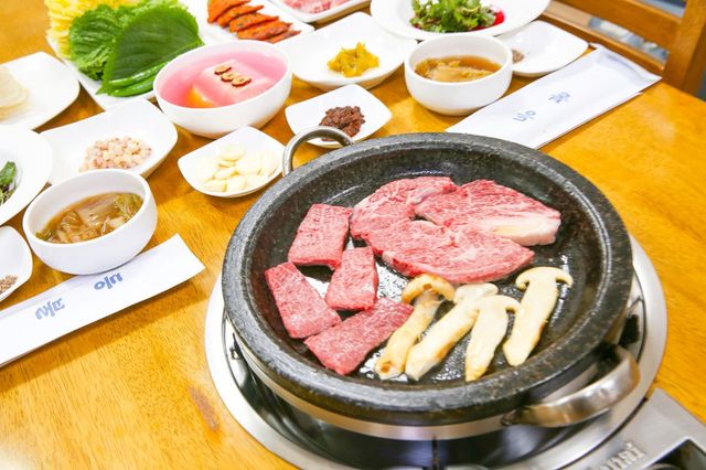 예가 2010년 첫 내한 당시 방문한 강원도의 등불가든. 사진 네이버지도 등불가든 업체 등록 사